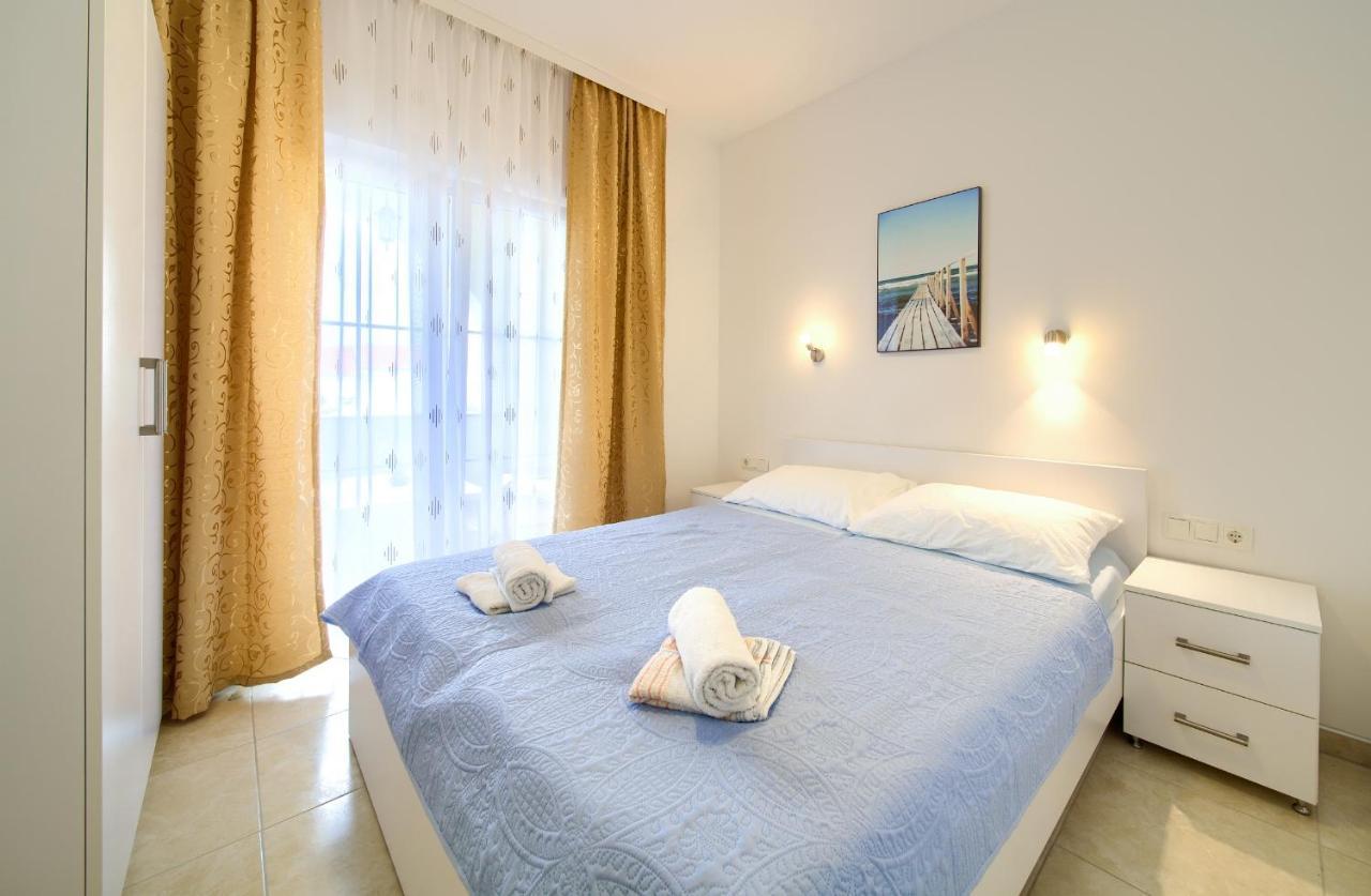 Apartmani Mara Matic 马林斯卡 外观 照片