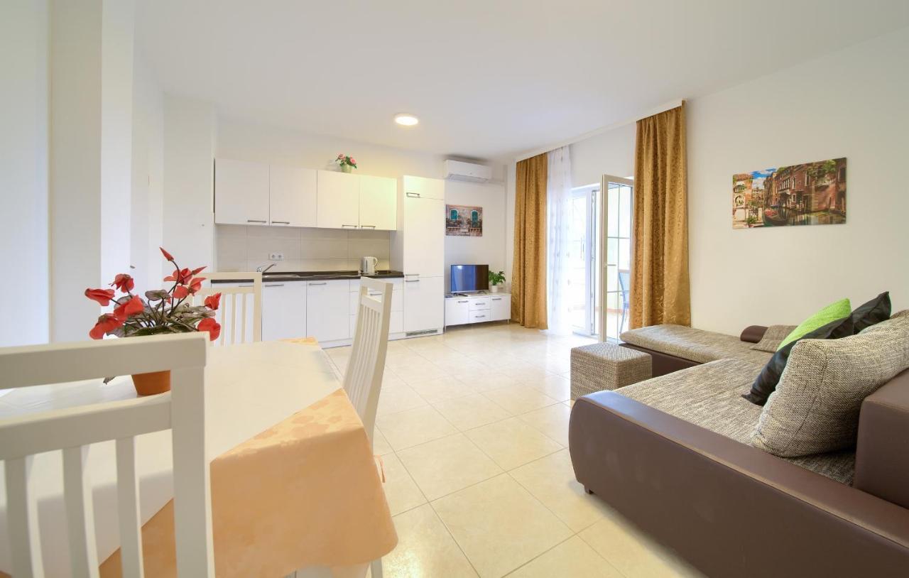 Apartmani Mara Matic 马林斯卡 外观 照片